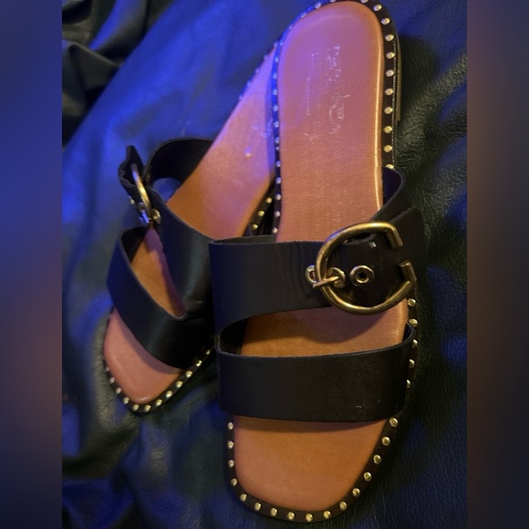 Coach & Four Black Leather Studded Slide Sandals Women’s Size 9 Made in Italy - Picture 4 of 6